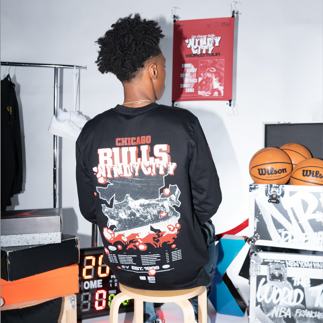 Bulls World Tour Long Sleeve